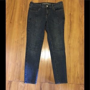 American Eagle ankle length jeans